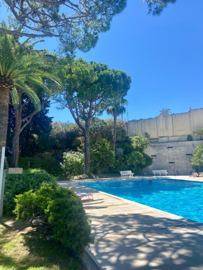5 Minutes Cannes Et Plages, Terrasse, Piscine Apartment Vallauris