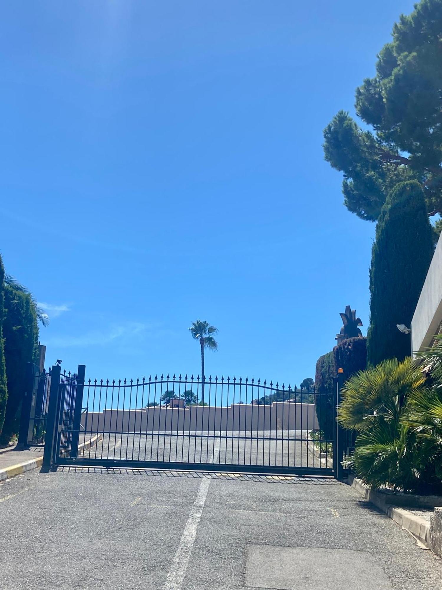 5 Minutes Cannes Et Plages, Terrasse, Piscine Appartement Vallauris